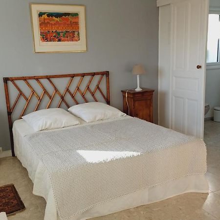 グロワ La Criste Marine Bed & Breakfast エクステリア 写真