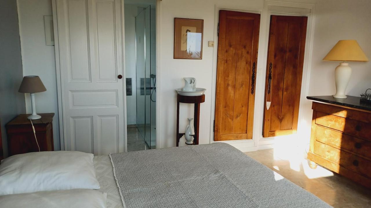グロワ La Criste Marine Bed & Breakfast エクステリア 写真