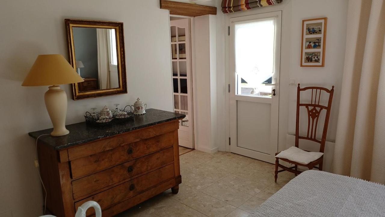 グロワ La Criste Marine Bed & Breakfast エクステリア 写真