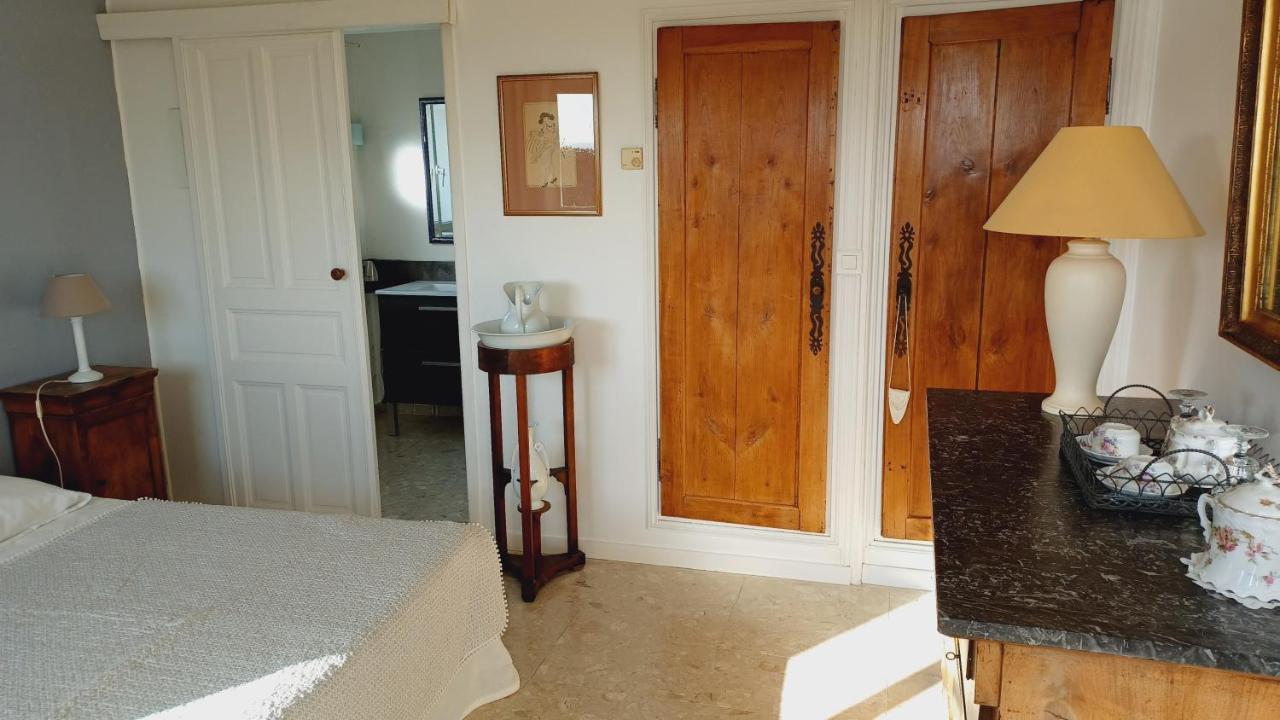 グロワ La Criste Marine Bed & Breakfast エクステリア 写真