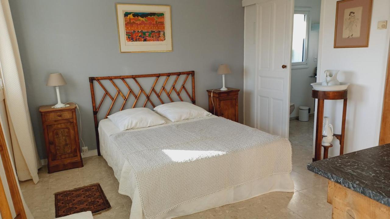 グロワ La Criste Marine Bed & Breakfast エクステリア 写真